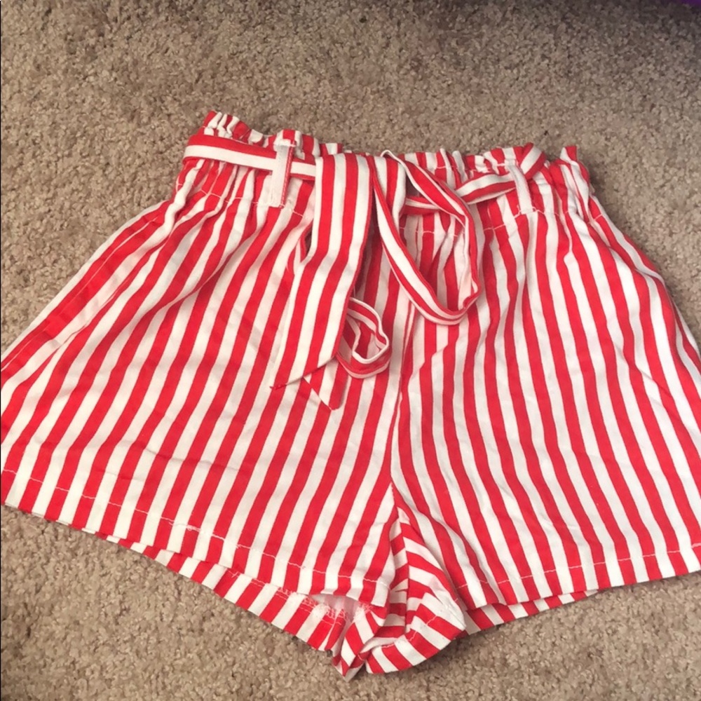 Red/White striped shorts❤️